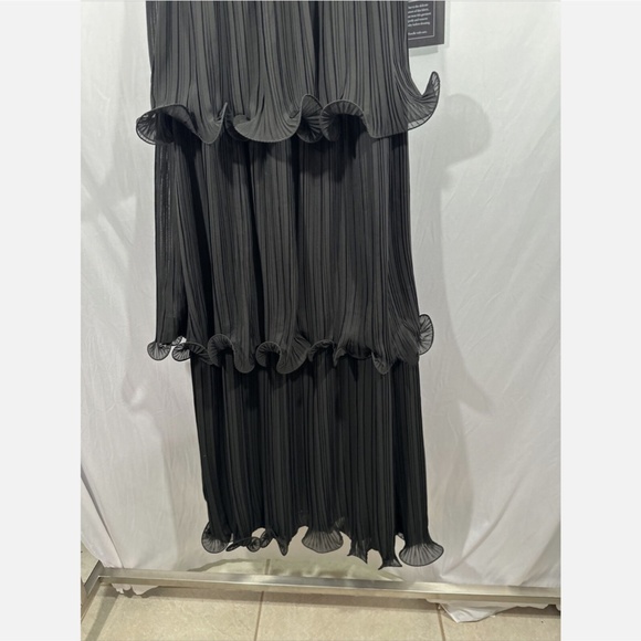 NWT $398 IEENA Mac Duggal [ 4 ] Rosette Ruffle Layered Rosette Dress Gown Black‎ - Picture 10 of 14